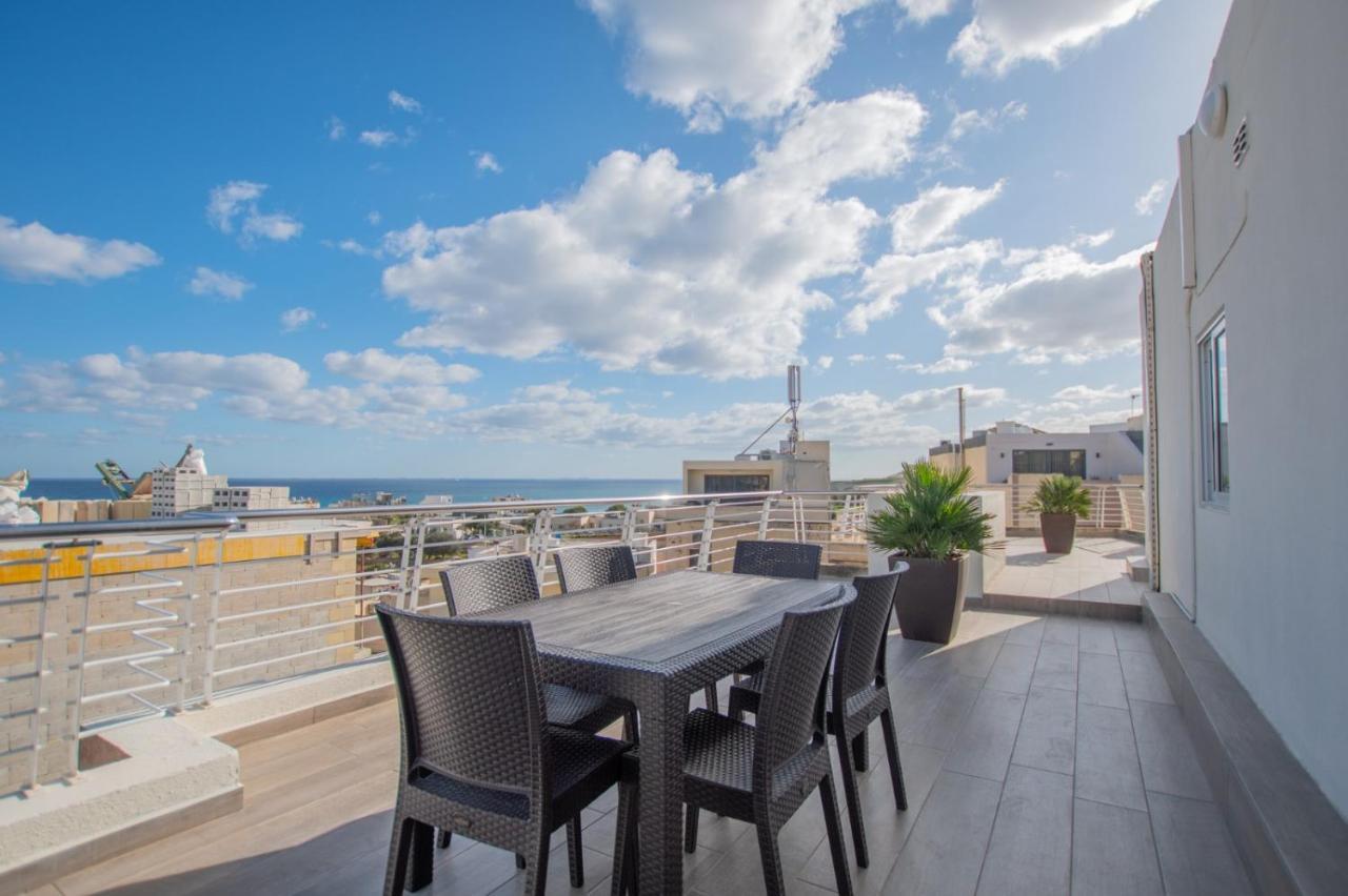 Kernice Penthouse With Sea And Country Views Of Xghajra Exterior photo