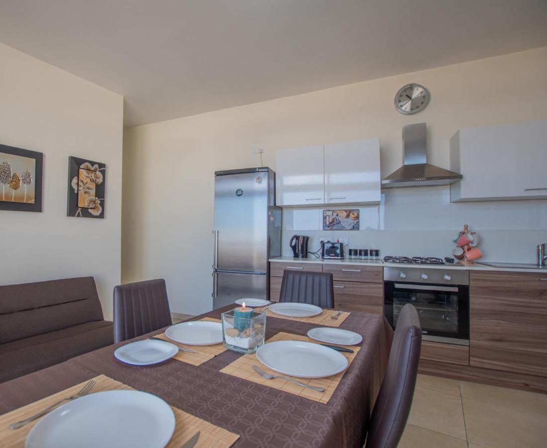 Kernice Penthouse With Sea And Country Views Of Xghajra Exterior photo