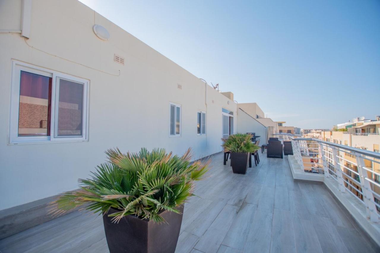 Kernice Penthouse With Sea And Country Views Of Xghajra Exterior photo